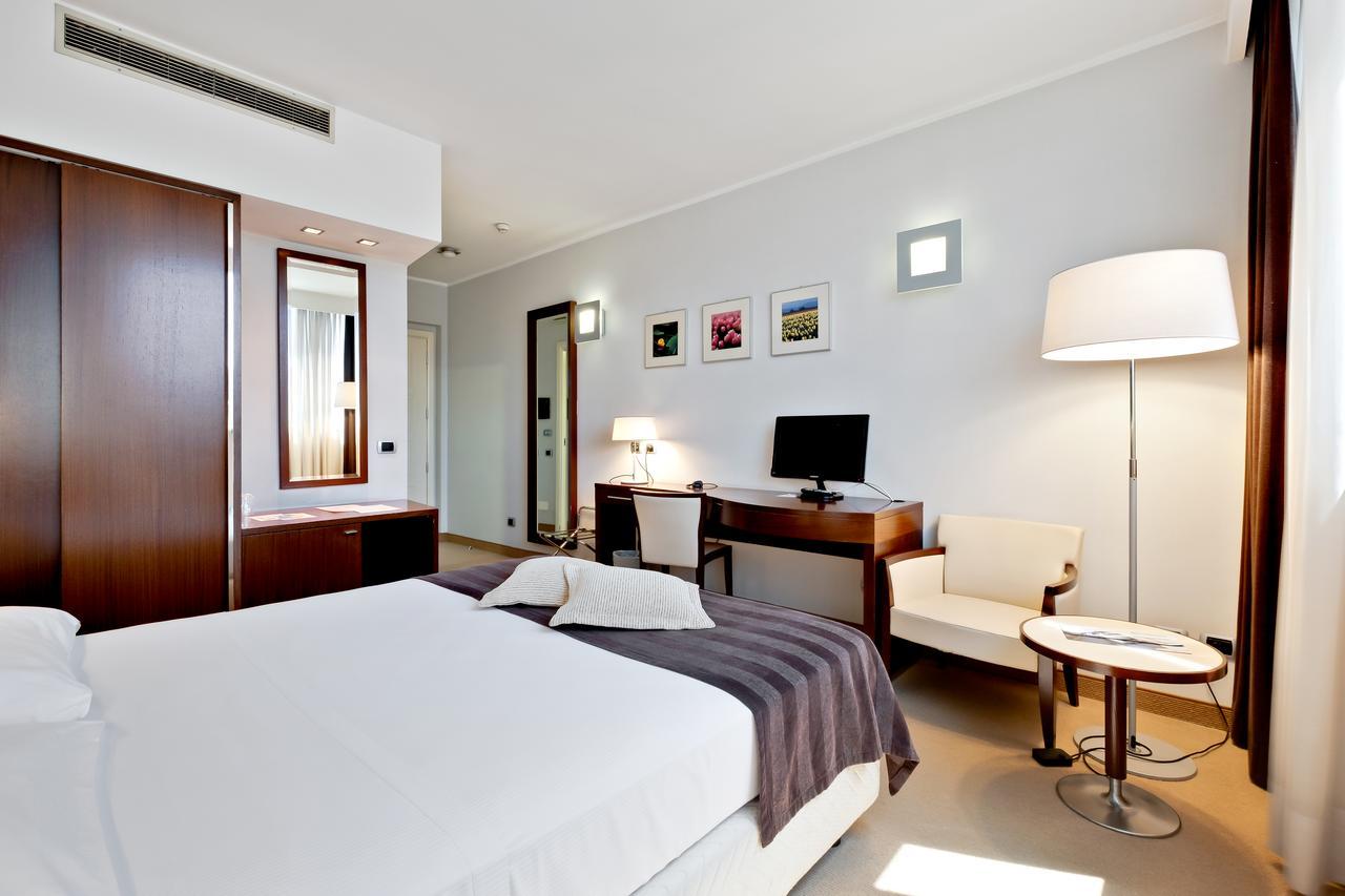 Italiana Hotels 코센차 외부 사진